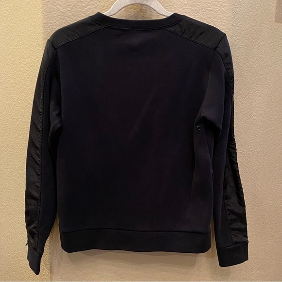 NIKE Women Black FCB Personalized ‘Lisa’ Sweatshirt Size Medium - Picture 5 of 8